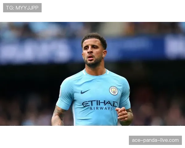 凯尔·沃克在英超冠军征程中的主力角色与战术价值解析